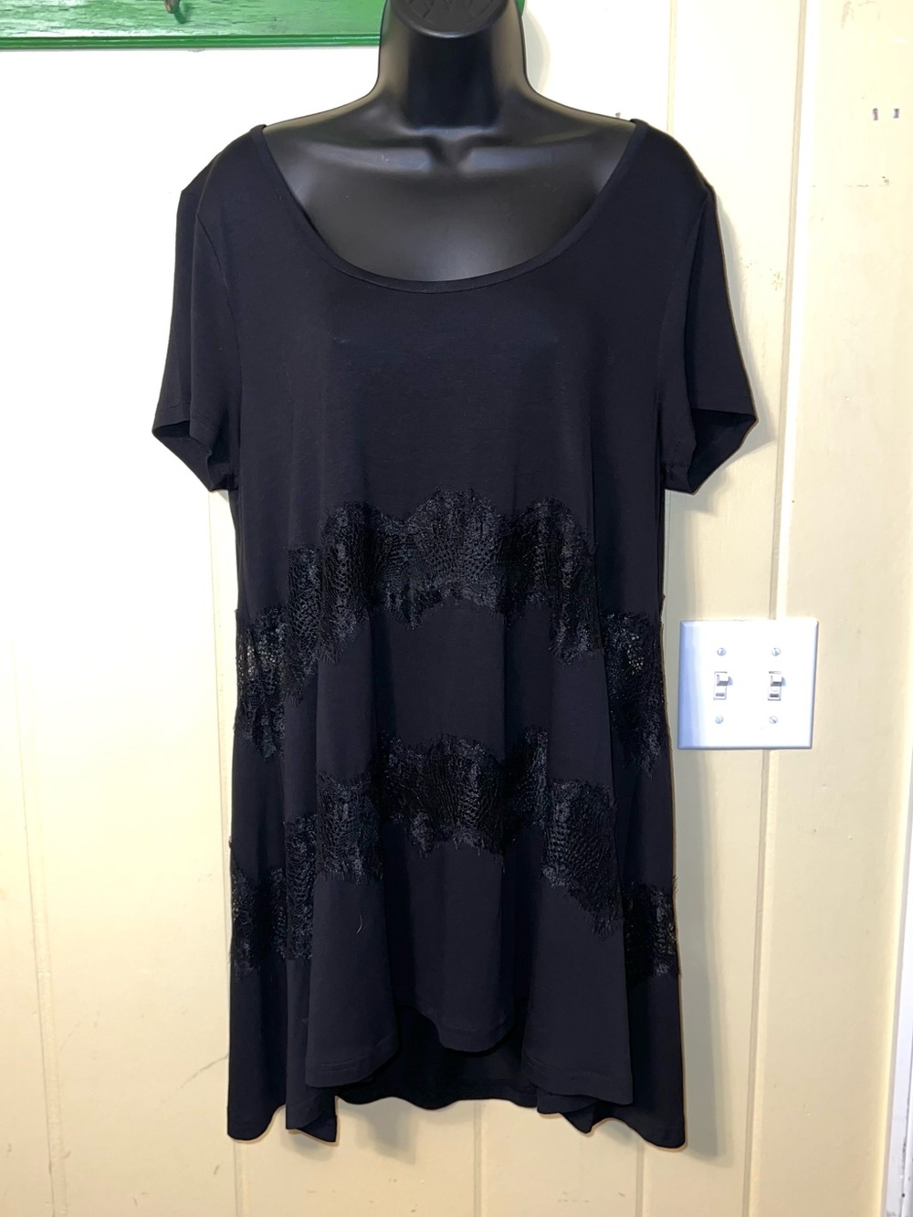 Black Lace Tunic Flowy Scoop Neck Witchy Whimsigoth Rayon Blouse Size L NWT